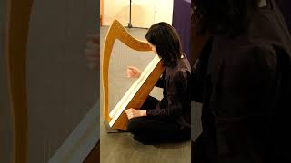 3人のハープ奏者による試奏 - YouTube