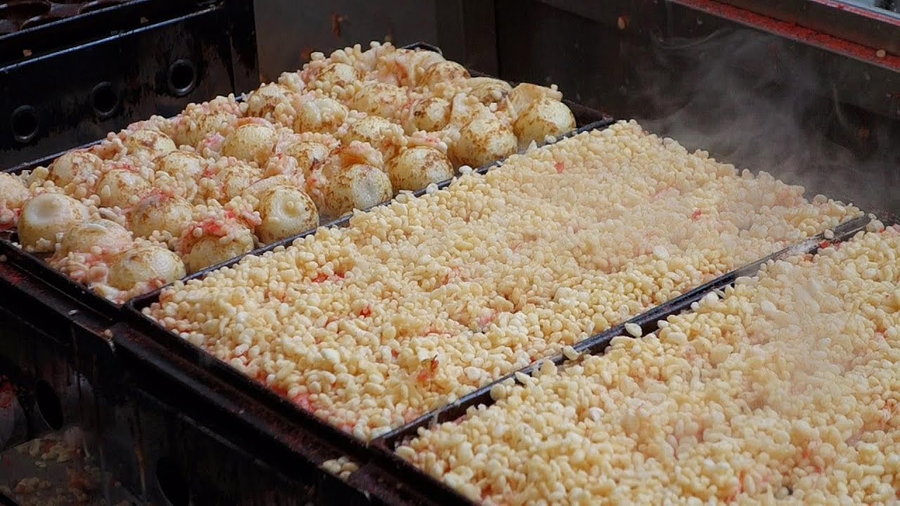 Takoyaki Juhachiban in Dotonbori Osaka | Professional Takoyaki