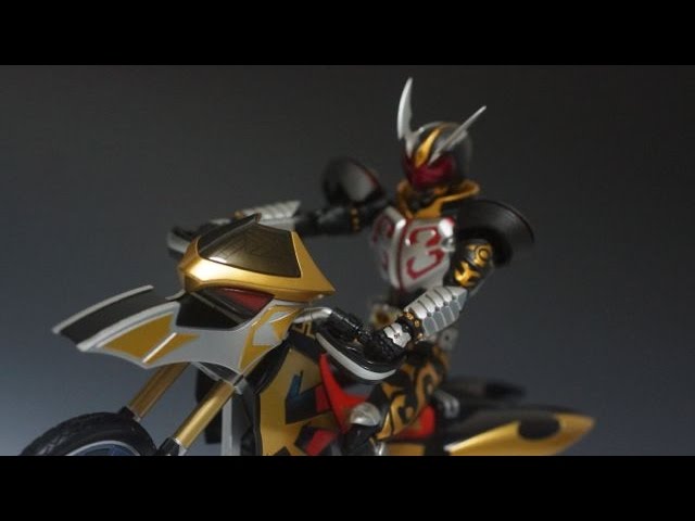 S.H.フィギュアーツ シャドーチェイサー 仮面ライダーカリス レビュー