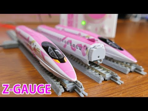 I borrowed the ROKUHAN Z gauge 500 series Hello Kitty Shinkansen