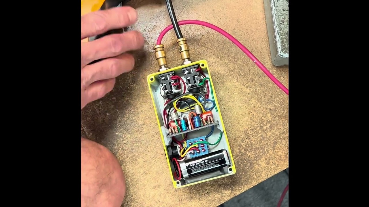 Analog.Man Sun Bender MKIV showing the effect of temperature on