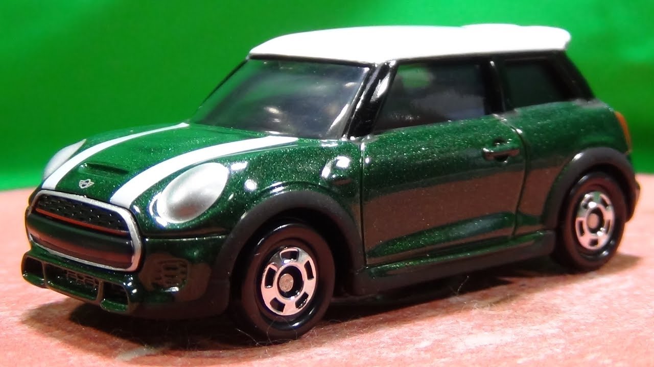 トミカ No.37 ミニ ジョン・クーパー・ワークス (初回特別仕様) - YouTube