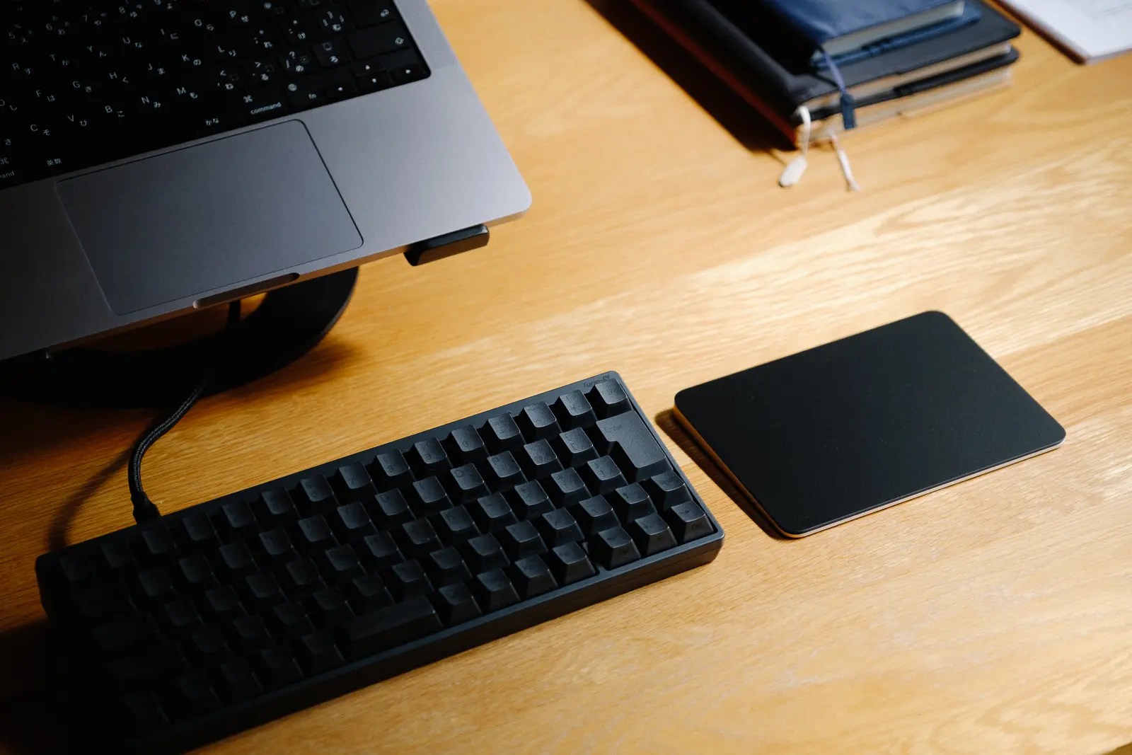 Magic Trackpad Type-C ブラック Amazon.co.jp: Magic Trackpad (USB-C
