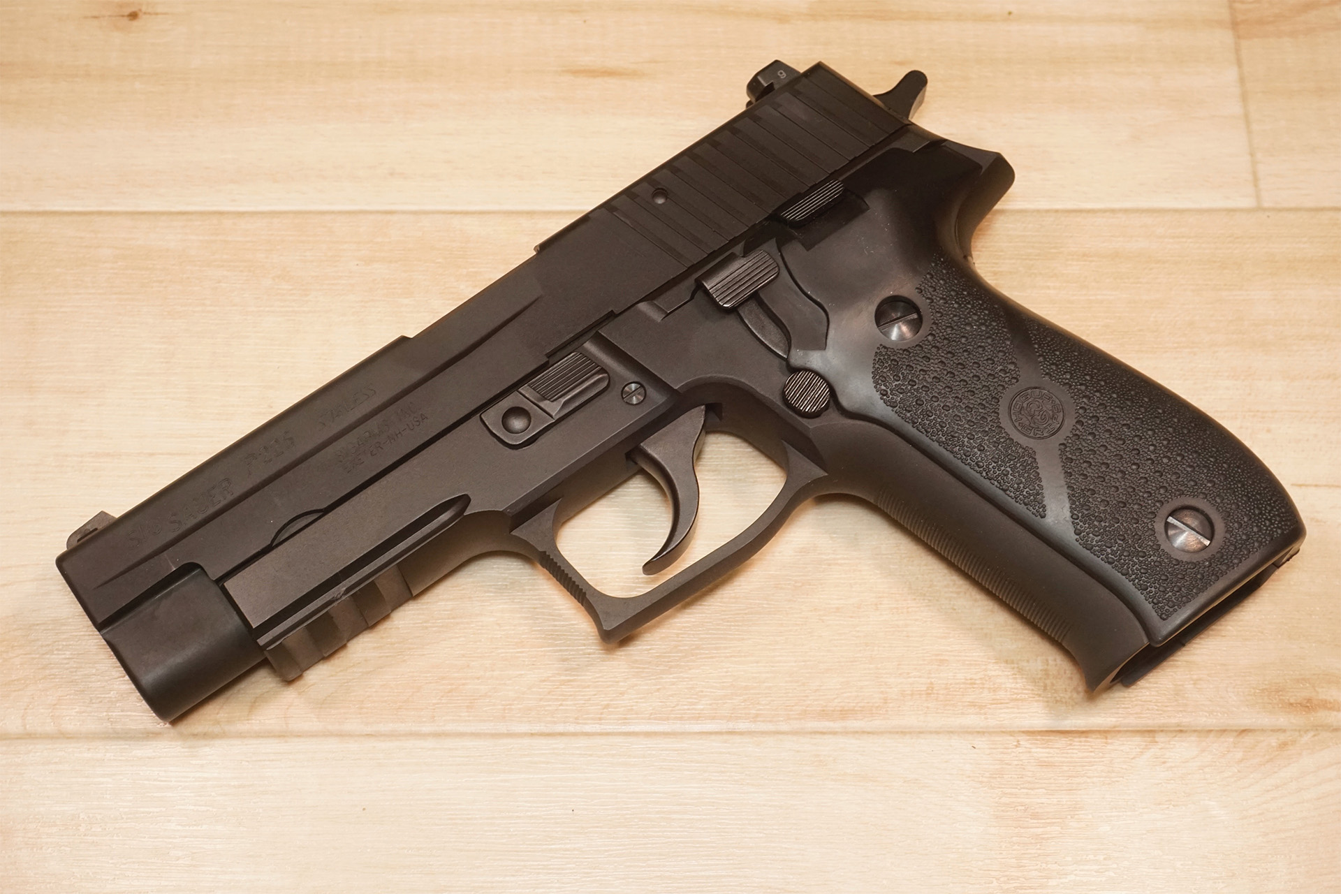 KSC SIG P226R HW System7 ホーグラバーグリップ版 新品 楽天市場】KSC