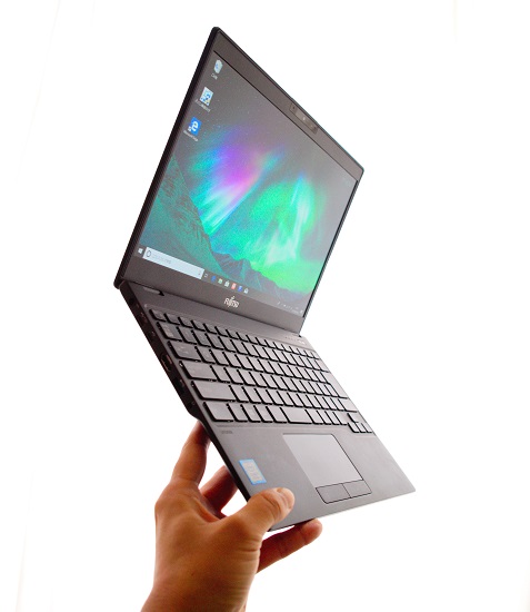 13.3型世界最軽量！富士通LIFEBOOK WU2/C3のレビューとおすすめモデル