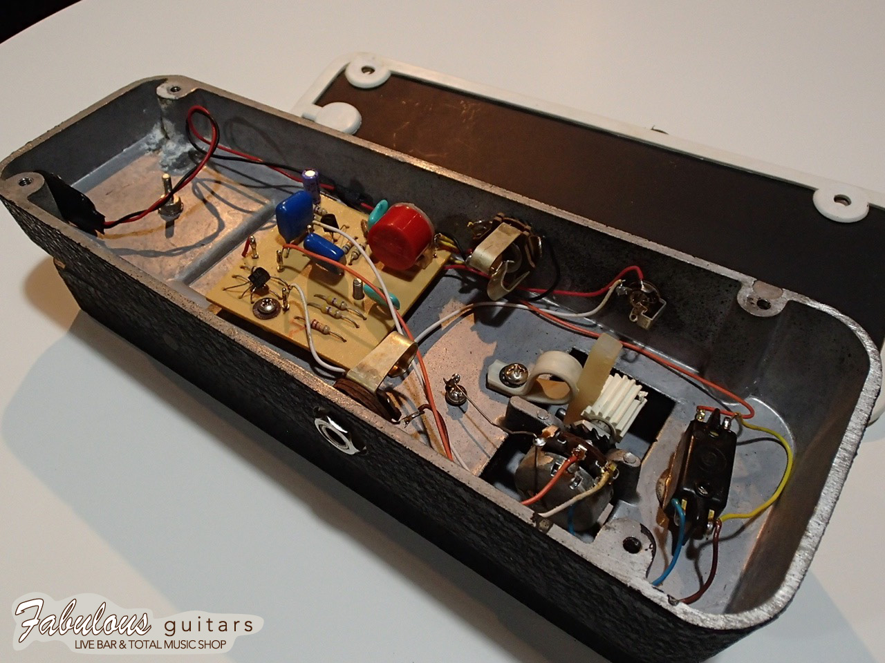 Jen cry baby SUPER 250.422【赤Fasel】ワウ WAH