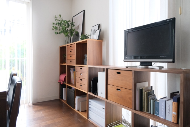 無印スタッキングシェルフ』追加で、テレビボード兼収納スペースが増加