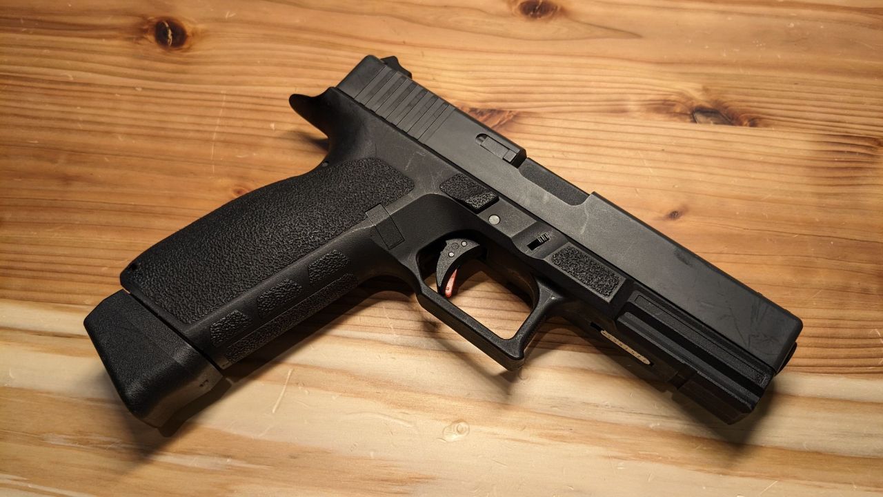 ク*ク様 carbon8 ストライカー9 カスタム マガジン付属 ク*ク様