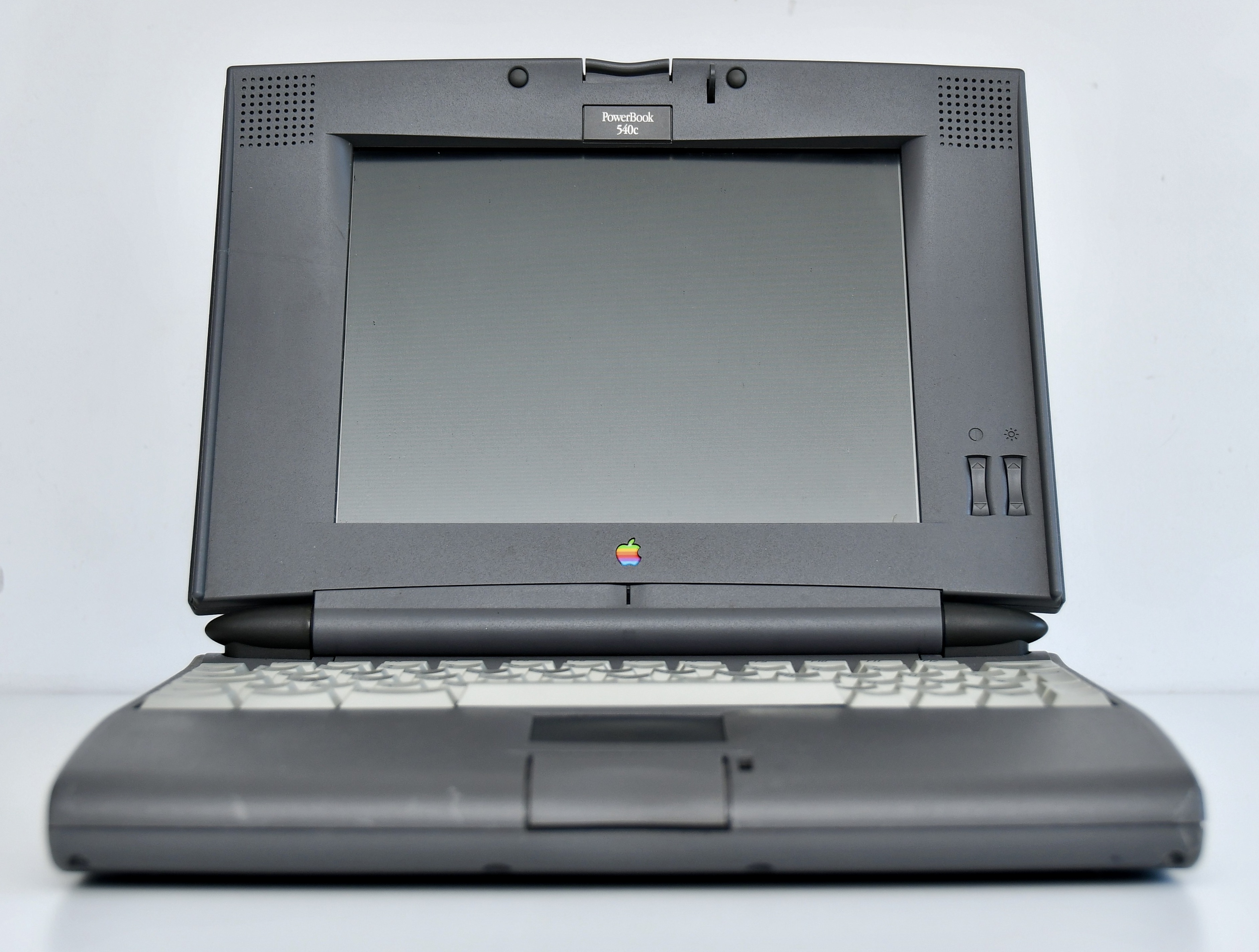 Apple Macintosh Powerbook 540c - Old Crap Vintage Computing