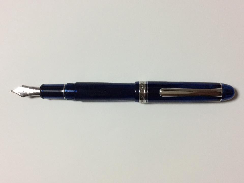 夜明けを待つ河口湖を表現した限定万年筆「＃3776 センチュリー 河口