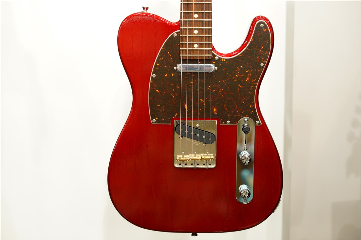 お楽しみキャスター赤いエレキギター シングルコイル、トレモロ搭載
