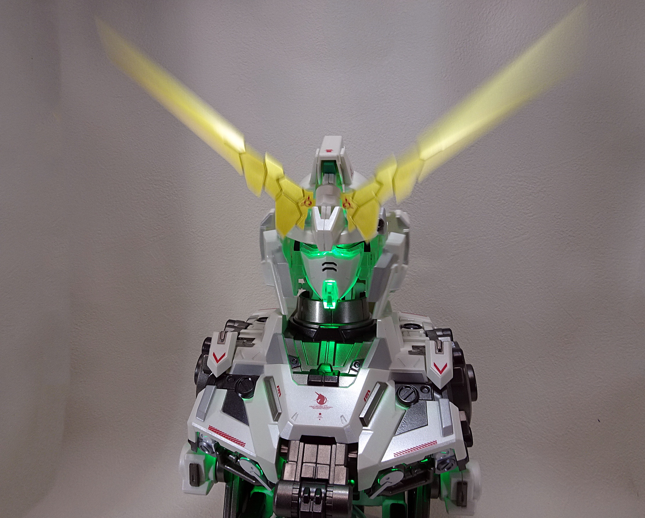 プレミアムバンダイ ULTIMATE MECHANIX -UNICORN GUNDAM- | ガンダム