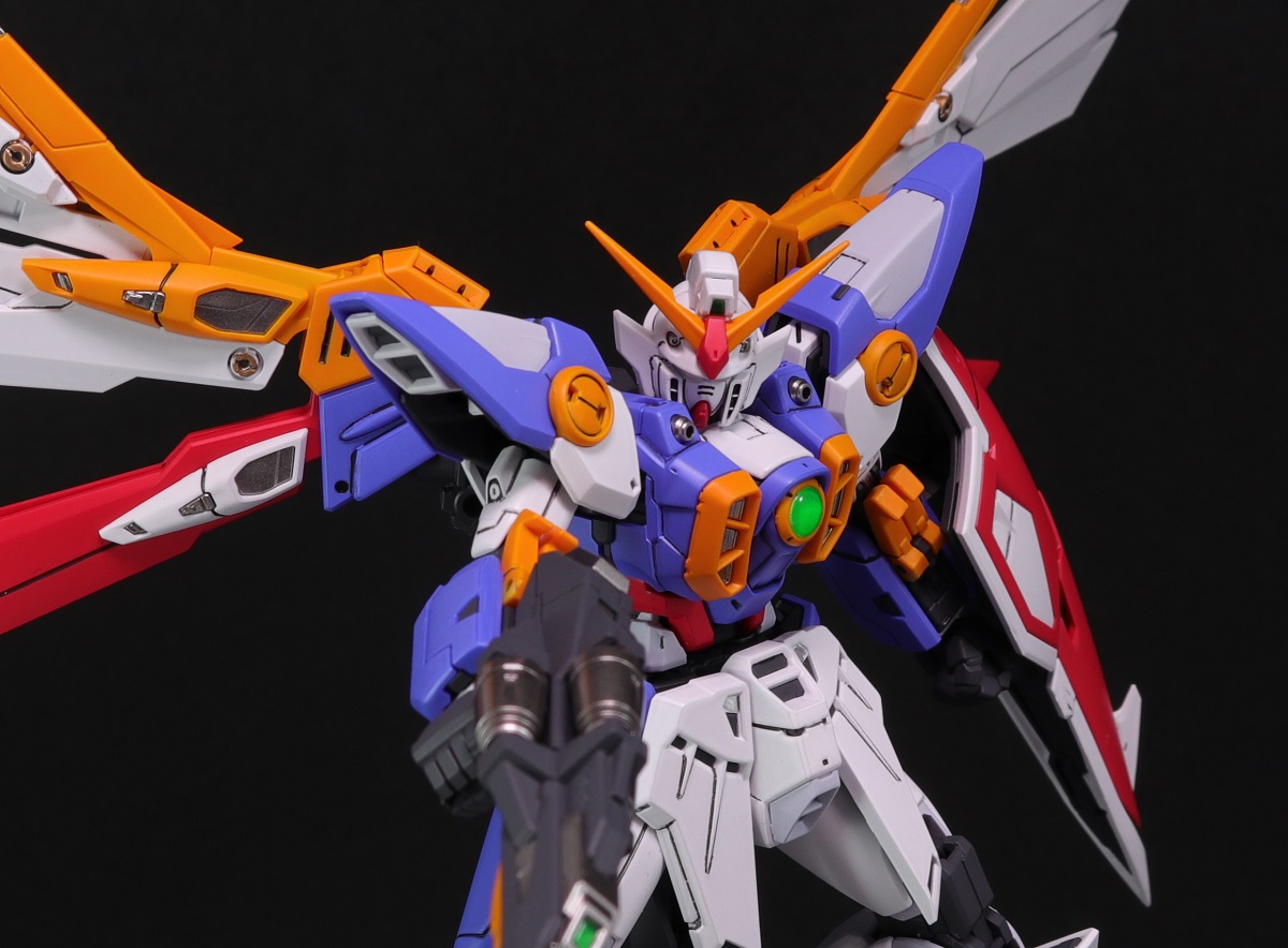 RG 1/144 ウイングガンダム TV版「ウイングガンダム」改修塗装済み完成