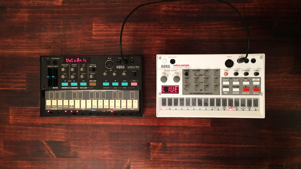 KORG volca fm 初代 korg volca fm 初代 + 電源アダプタ - メルカリ