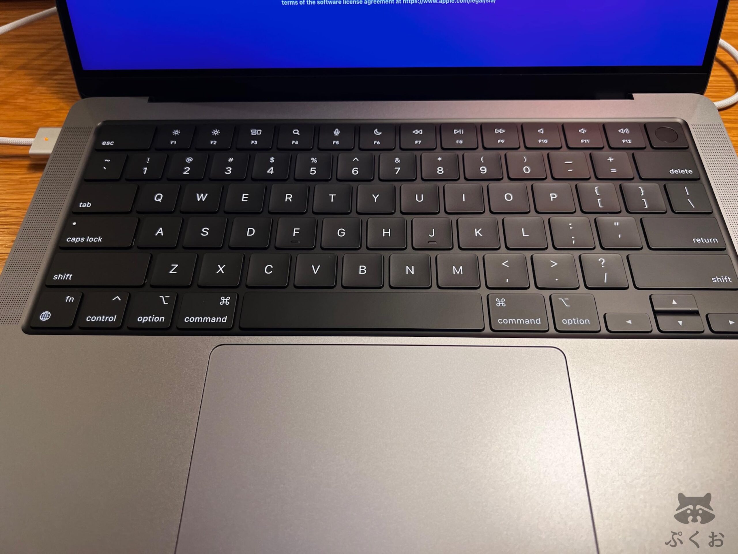 アウトレット 14インチ MacBook Pro M1 Pro 16GB 512GB USキー Macbook