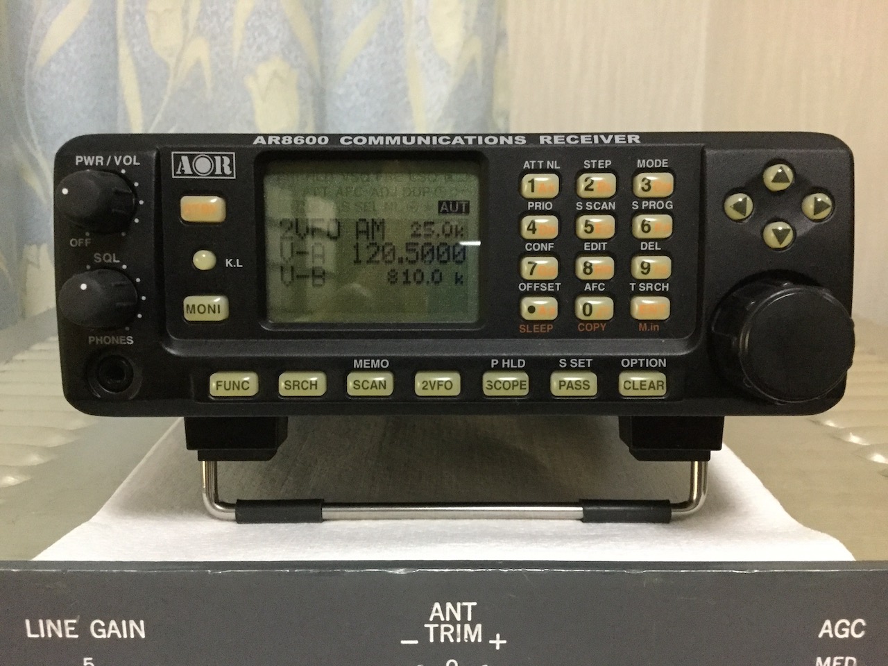 AOR 広帯域受信機 AR8600 MARK2 動作確認済み デスクトップレシーバー