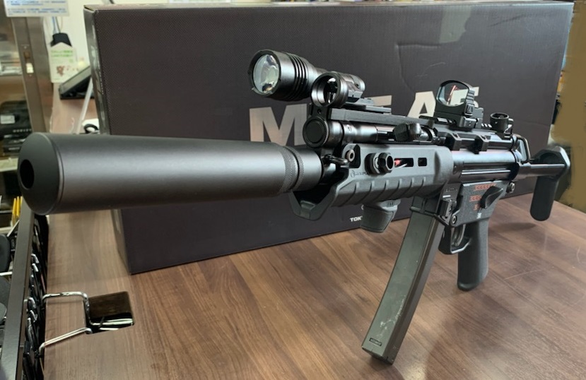 次世代電動ガン MP5 A5 カスタム品 東京マルイ 次世代電動ガン MP5A5