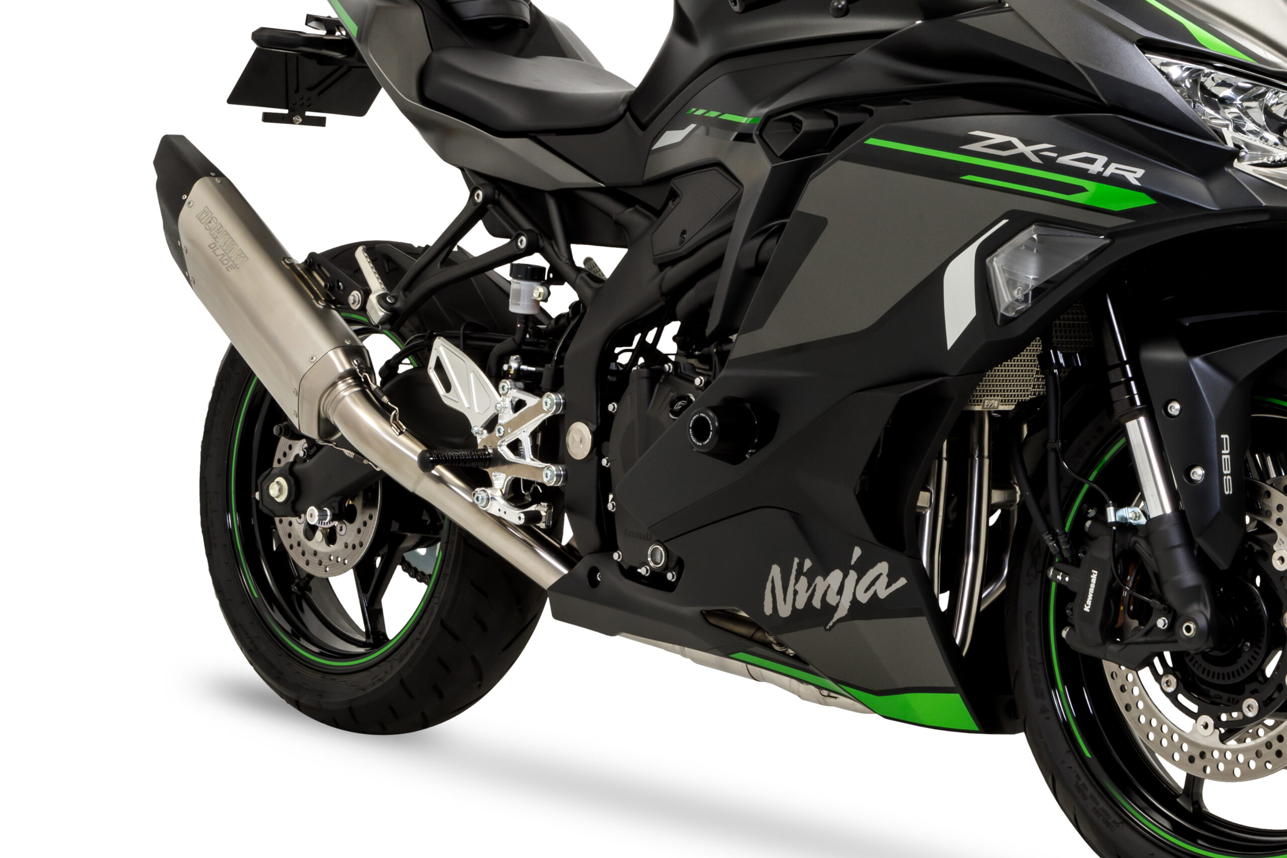 23- ZX-4R Full Exhaust BLADE 発売 – モリワキエンジニアリング