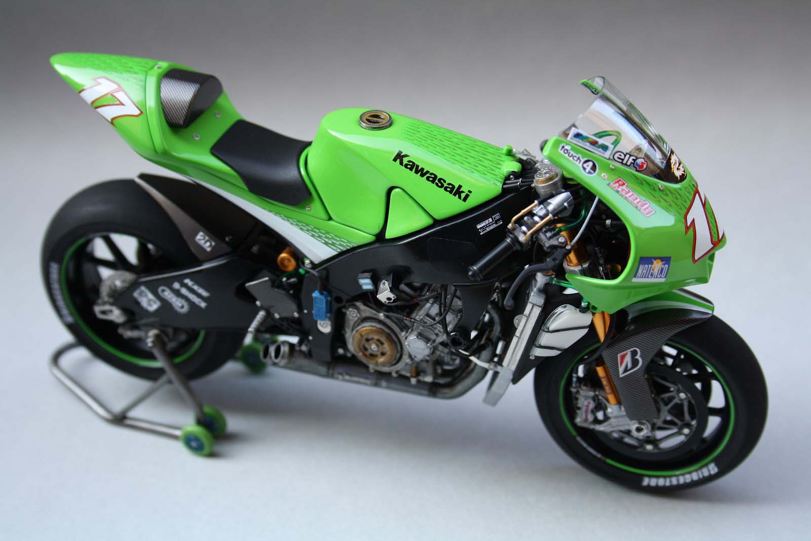 XXX: Randy de Puniet's 2006 Kawasaki Ninja ZX-RR - Asphalt & Rubber