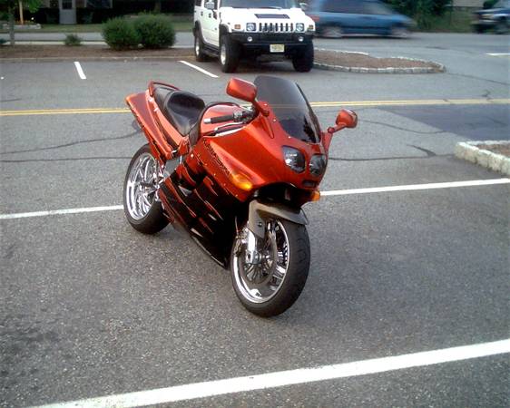 1990 Kawasaki ZX-11 Custom | Bike-urious