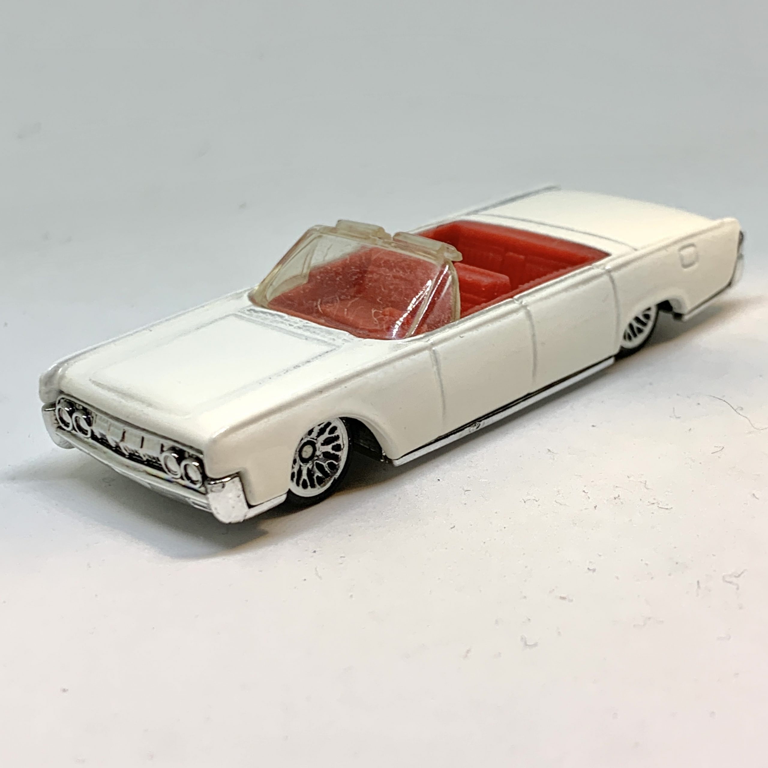 4R-776 HRN-Model 1/64 リンカーン フューチュラ 1:64 Scale Cars