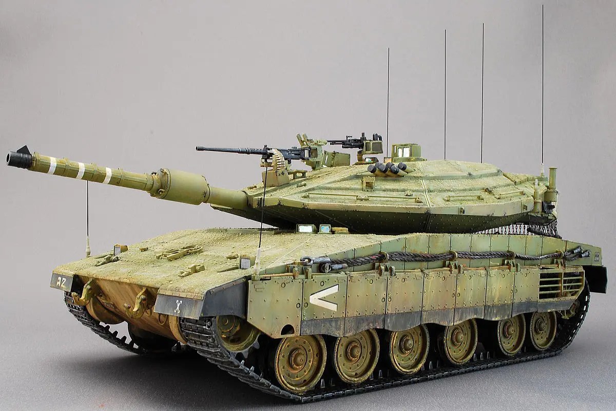 メルカバMk.IV イスラエル国防軍主力戦車 アカデミー 1/35 組立と塗装