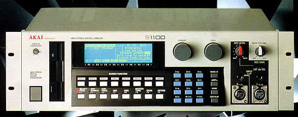 AKAI製ヴィンテージ・サンプラーならではのタイム・ストレッチ／ピッチ