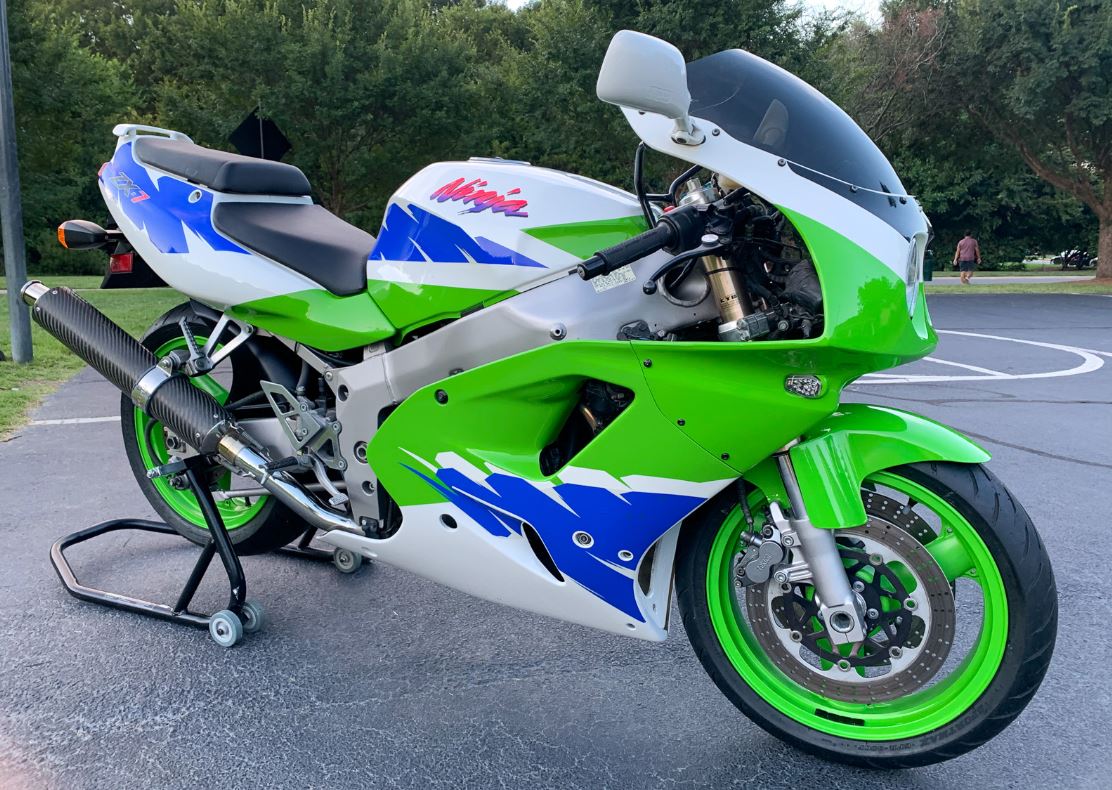 ちなページ Kina＊ 1994 Kawasaki ZX-7 – Iconic Motorbike Auctions