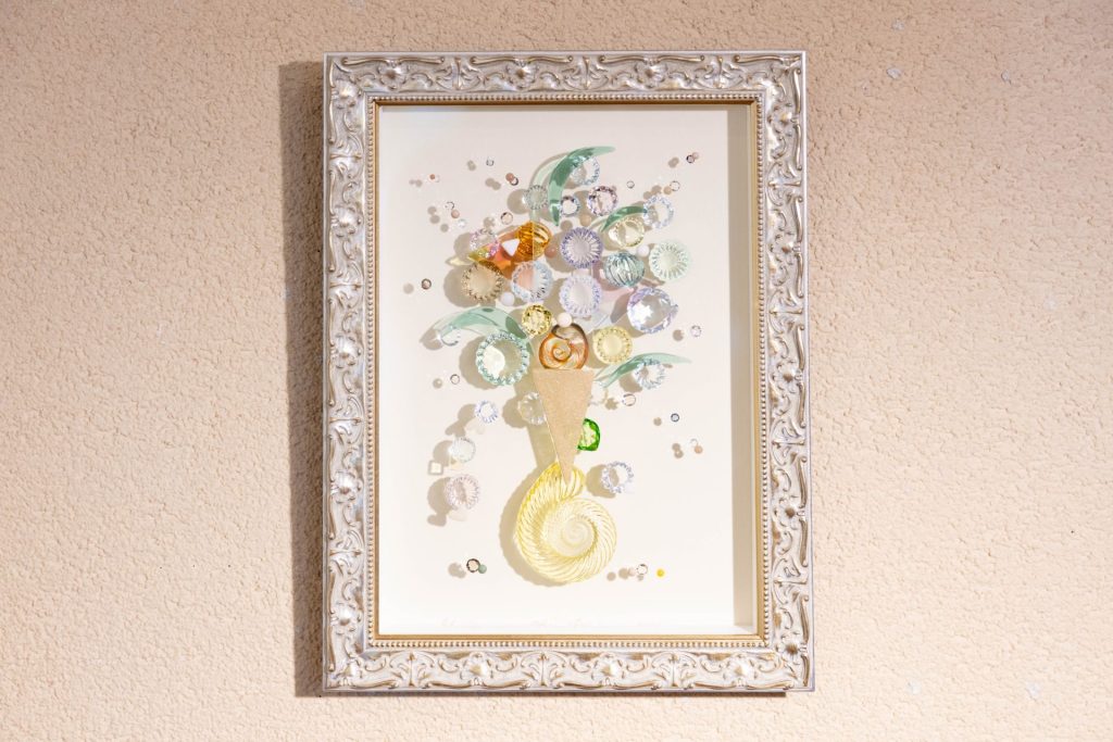 上村由希ガラス工房-Glass Collage 2025-】 | お知らせ | 【公式】海と