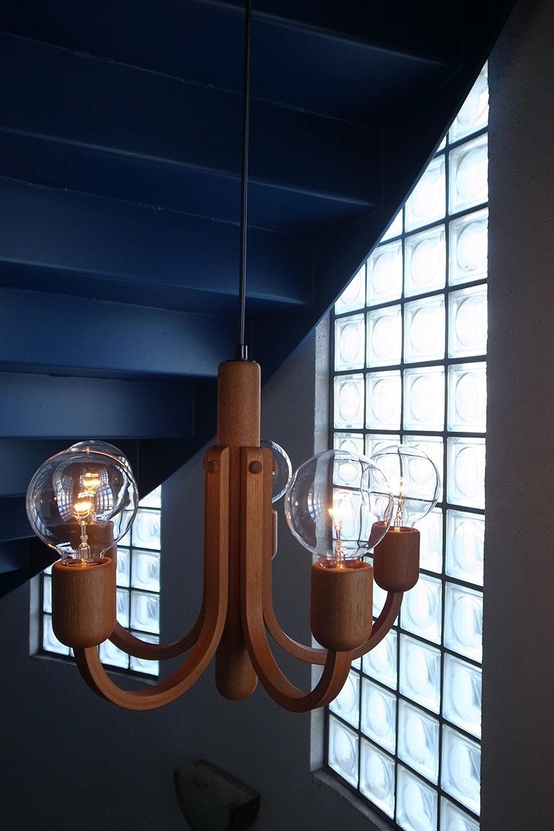 ☆超激レア美品☆ Domus 4灯シャンデリア ブナ材 ドムズ 照明 ☆超激