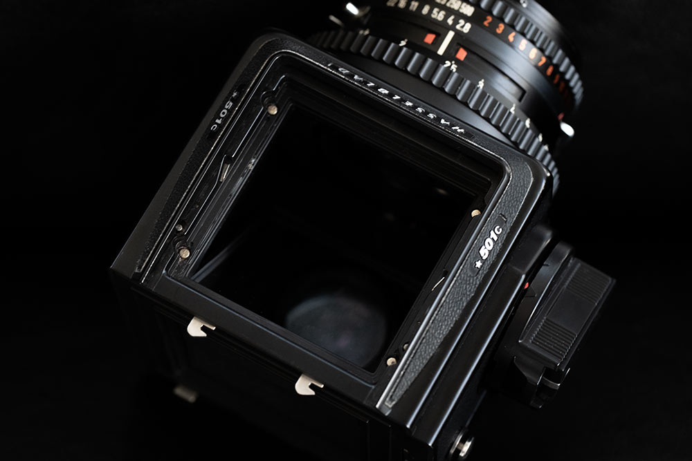 ハッセルブラッドのスクリーン交換方法｜500シリーズボディ編