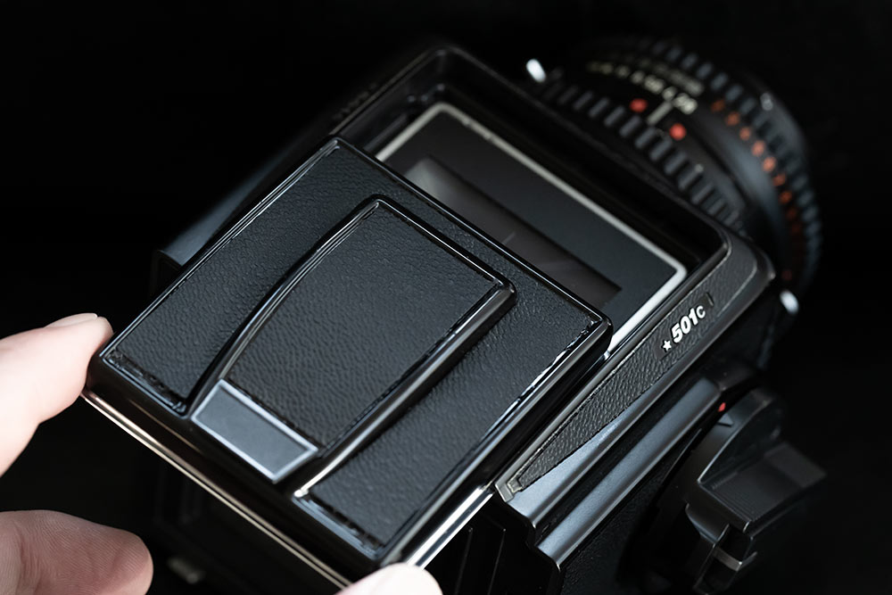 ハッセルブラッドのスクリーン交換方法｜500シリーズボディ編