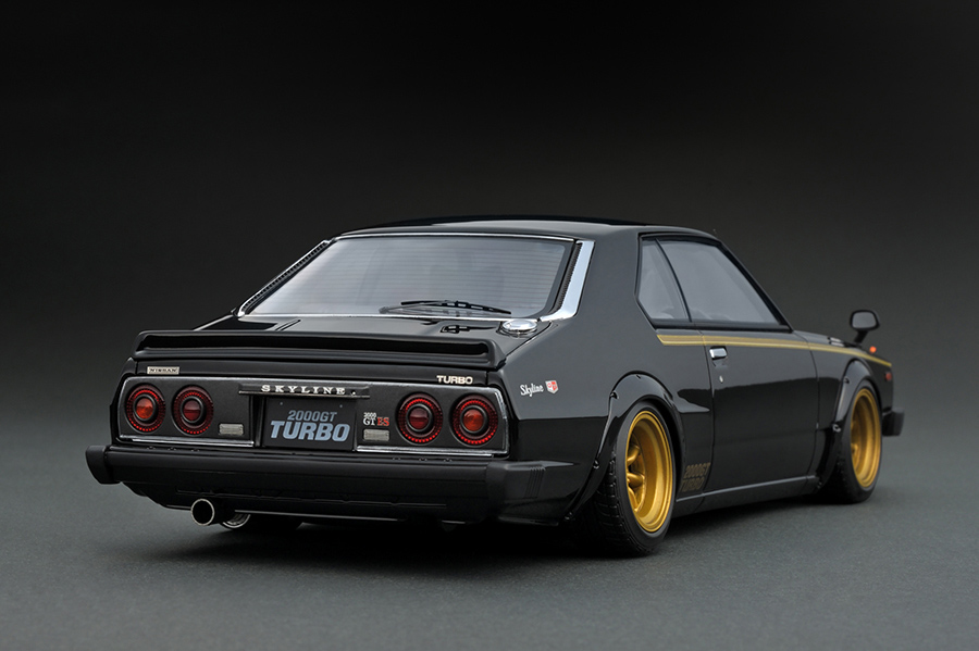 IG1092 1/18 Nissan Skyline 2000 Turbo GT-ES (C211) Black | LINE UP