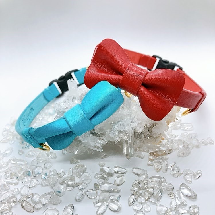 美品・箱付き】ティファニー／ペット用 アクセサリー レザー 首輪 リボン