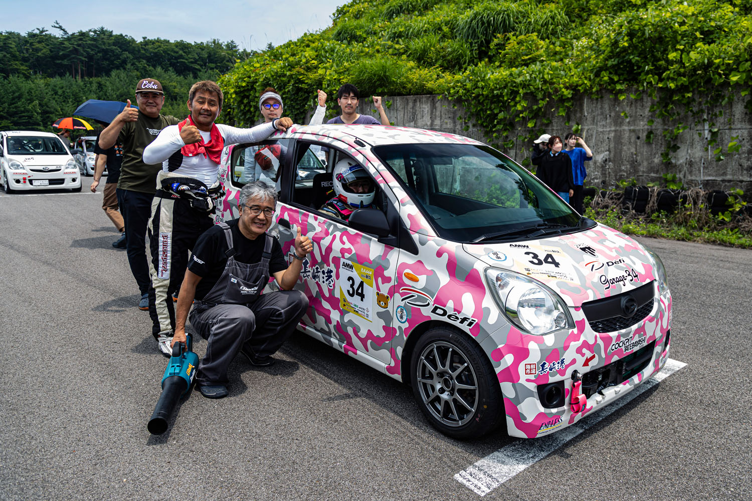 軽カーレースは勝利よりエンジョイ重視！ ダイハツ「ミラ」をピンクの