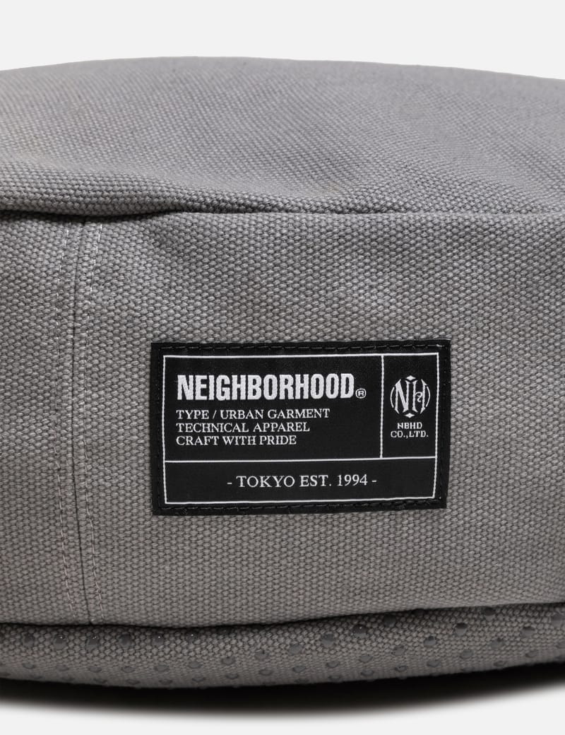 NEIGHBORHOOD - LOGO NECK PILLOW | HBX