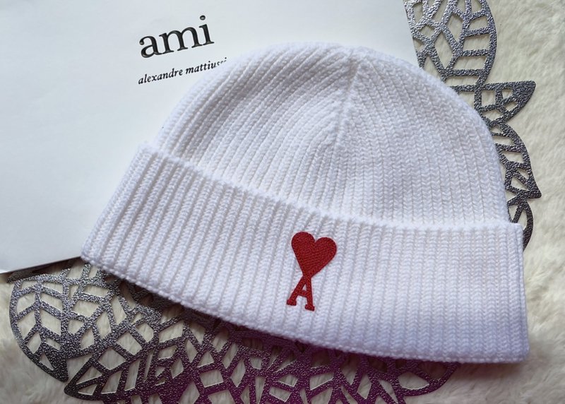 愛用中の【AMI parisのニット帽】 | MORE