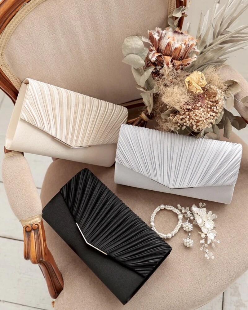 アンティーク モノグラム ロカイユ レリーフ シルバープレート