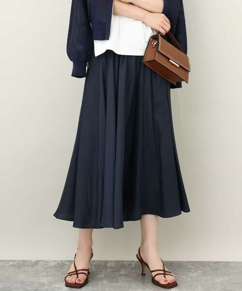 heve. サテンフレアガウチョパンツネイビー