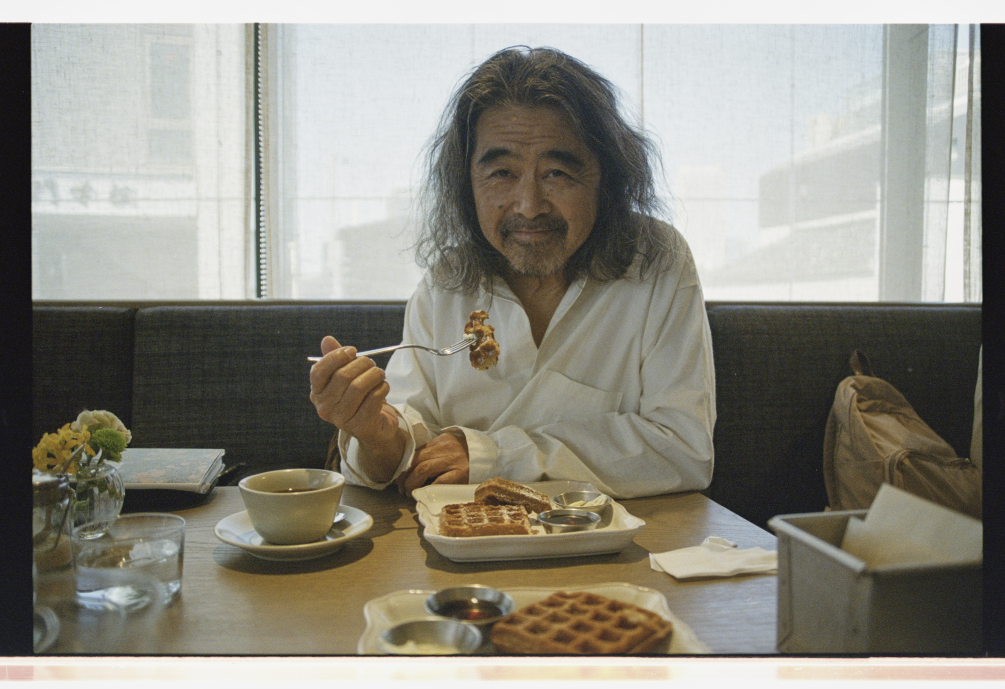 高橋恭司 サインなし 写真「蜂」C-print 高橋恭司 サインなし 写真「蜂