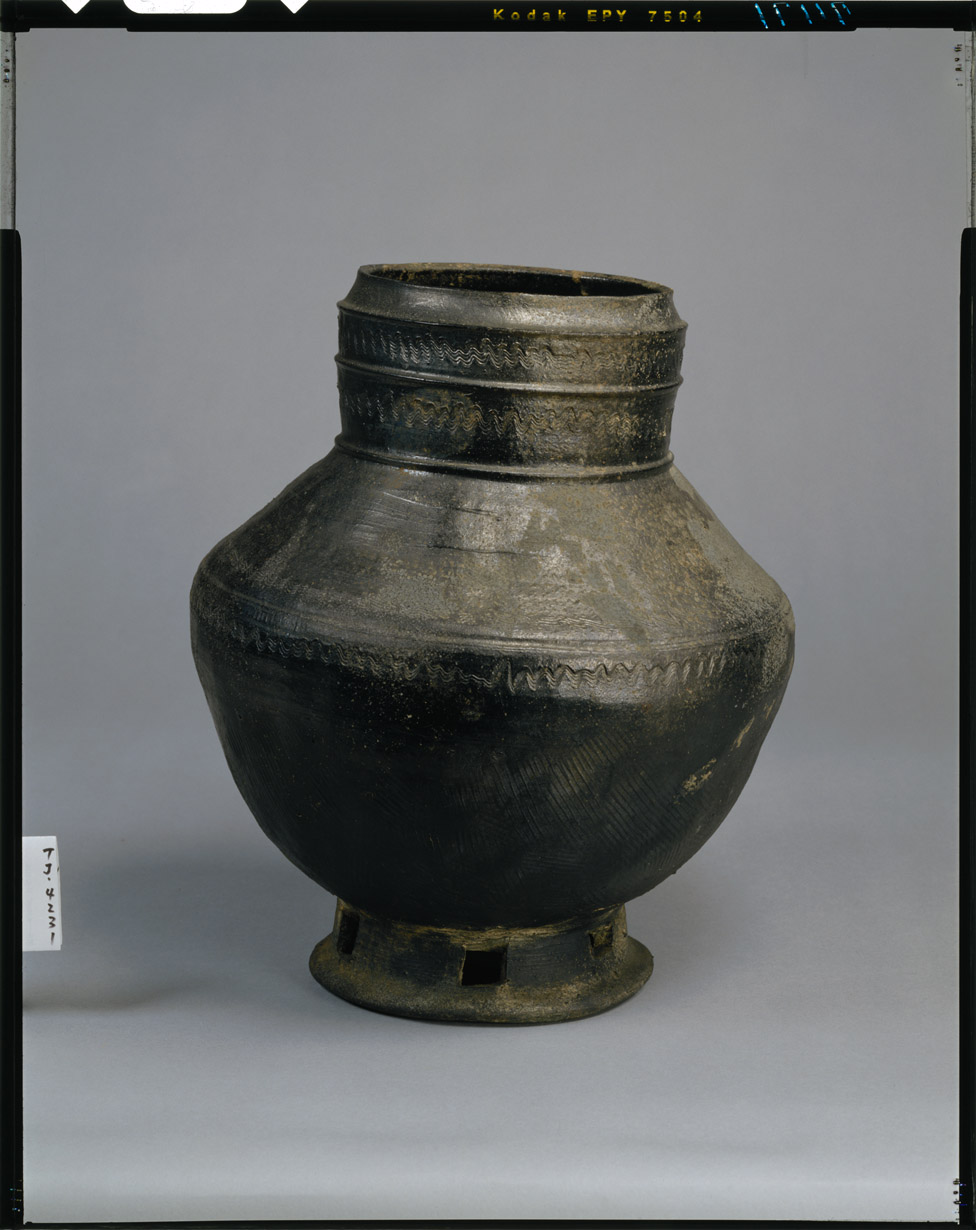 新羅土器 長頸壺 】 ＊東京国立博物館台付長頸壺 同手 台付長頸壺 文化