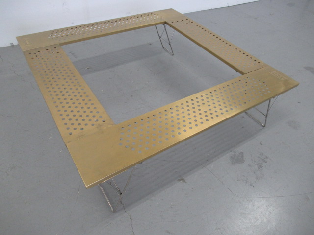 新品未開封 コールマン ファイアープレイステーブル ゴールド Coleman