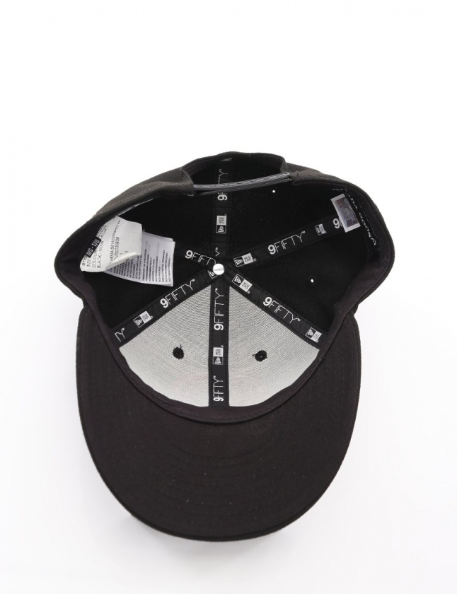 カナダグース CANADA GOOSE × NEW ERA キャップ 帽子 黒 マルチカラー