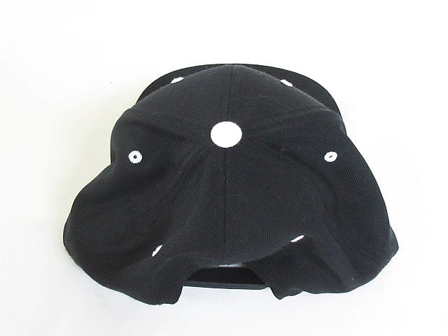 ステューシー STUSSY キャップ CAPZ ロゴ ベースボール 黒 白 メンズ