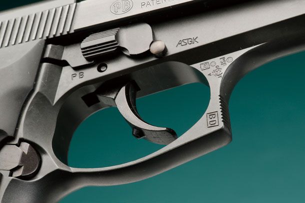 ウエスタンアームズ「ベレッタM84FS カーボンブラック HW ver.」製品