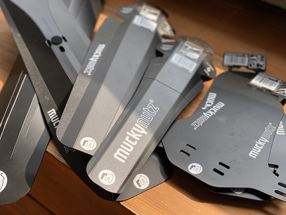 アメニモマケズ - muckynutz マッキーナッツ公式サイト