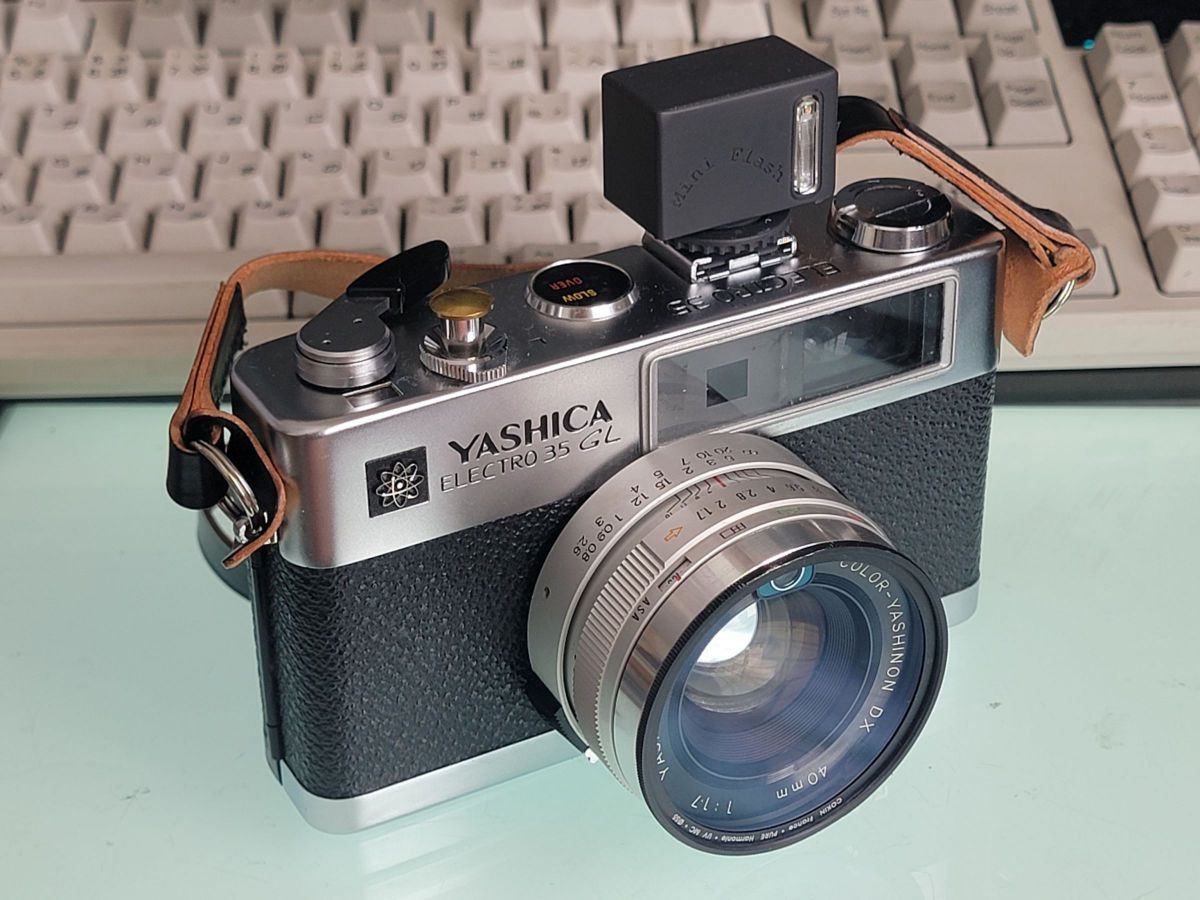Yashica Electro35+kako+Arrow ACE IIフラッシュ Yashica Electro35+