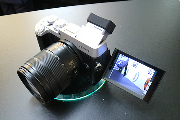 ボディとレンズで6コントロール手ブレ補正を実現 4Kフォトも充実した