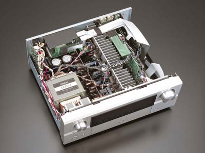 DENON AVC-4320 AVアンプ デノン、ホームネットワークやiPod対応のAVアンプ