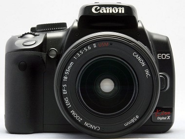 より使いやすく快適に――キヤノン「EOS Kiss Digital X」：レビュー（1